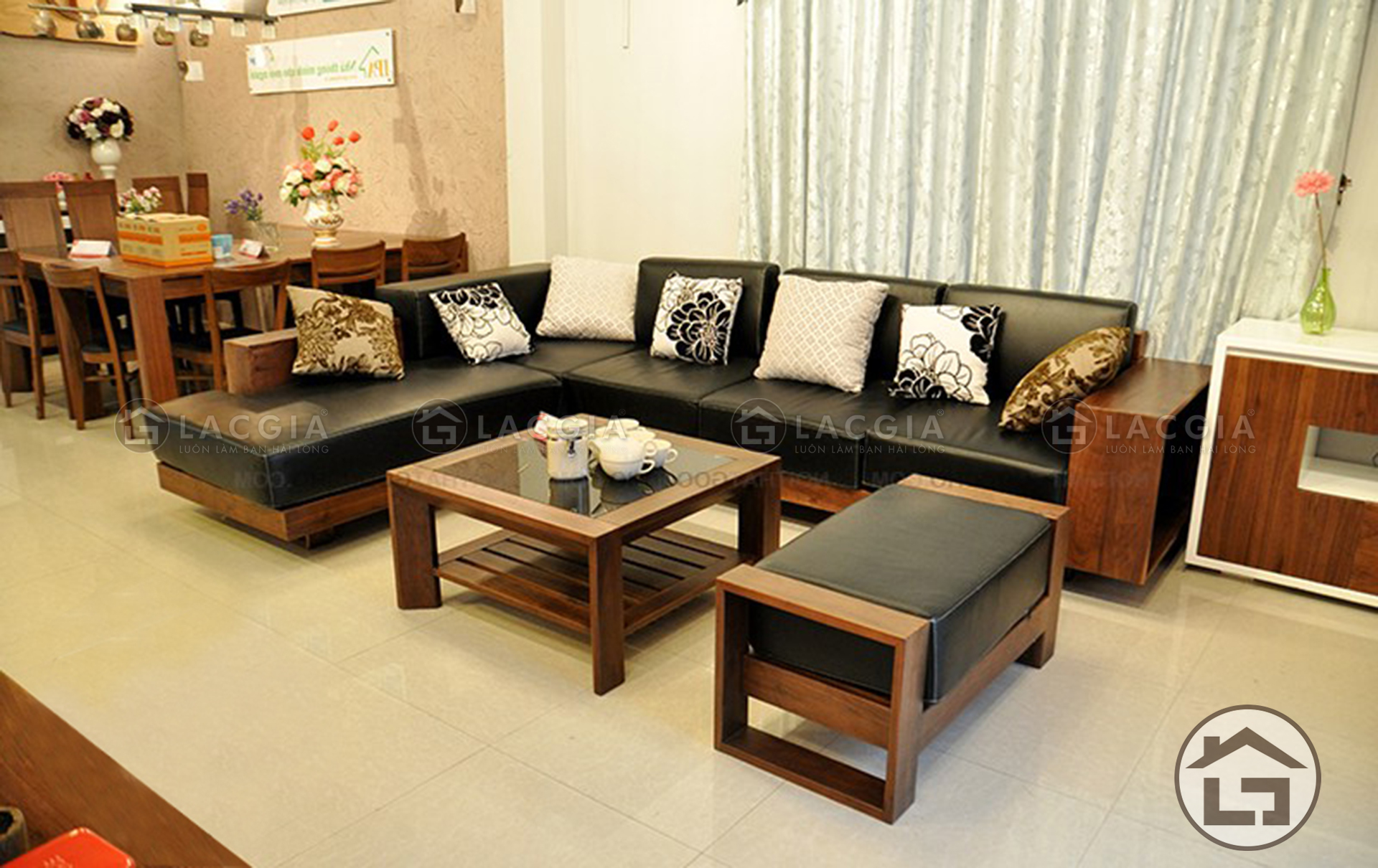 bo sofa go dep lg sf01 2 - Ưu điểm của bàn trà gỗ mặt kính mang lại cho phòng khách